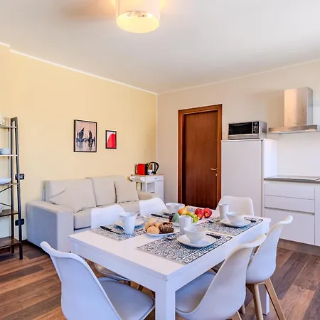 Appartement Piazza San Giuseppe-10 By Interhome Acquaseria