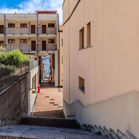 Appartamento Piazza San Giuseppe-10 By Interhome *